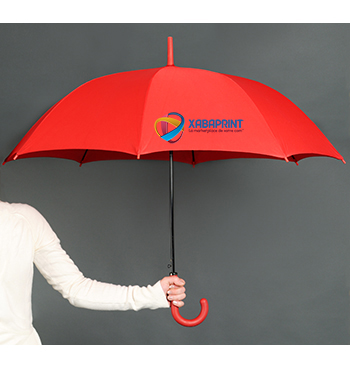Un parapluie publicitaire pour être à l'abri de la pluie ou d'une tempête.